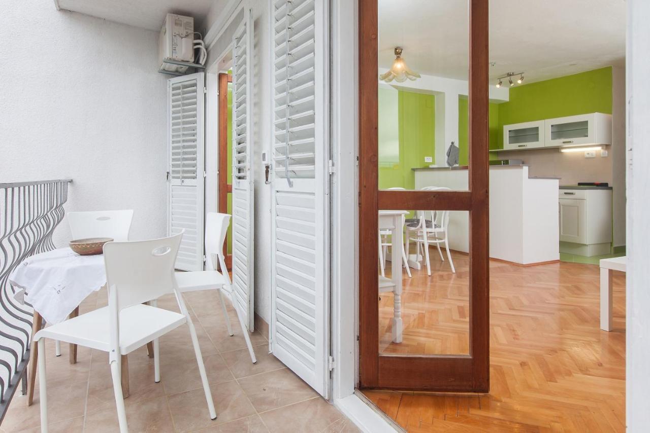 Vega Apartments Podgora Exterior foto